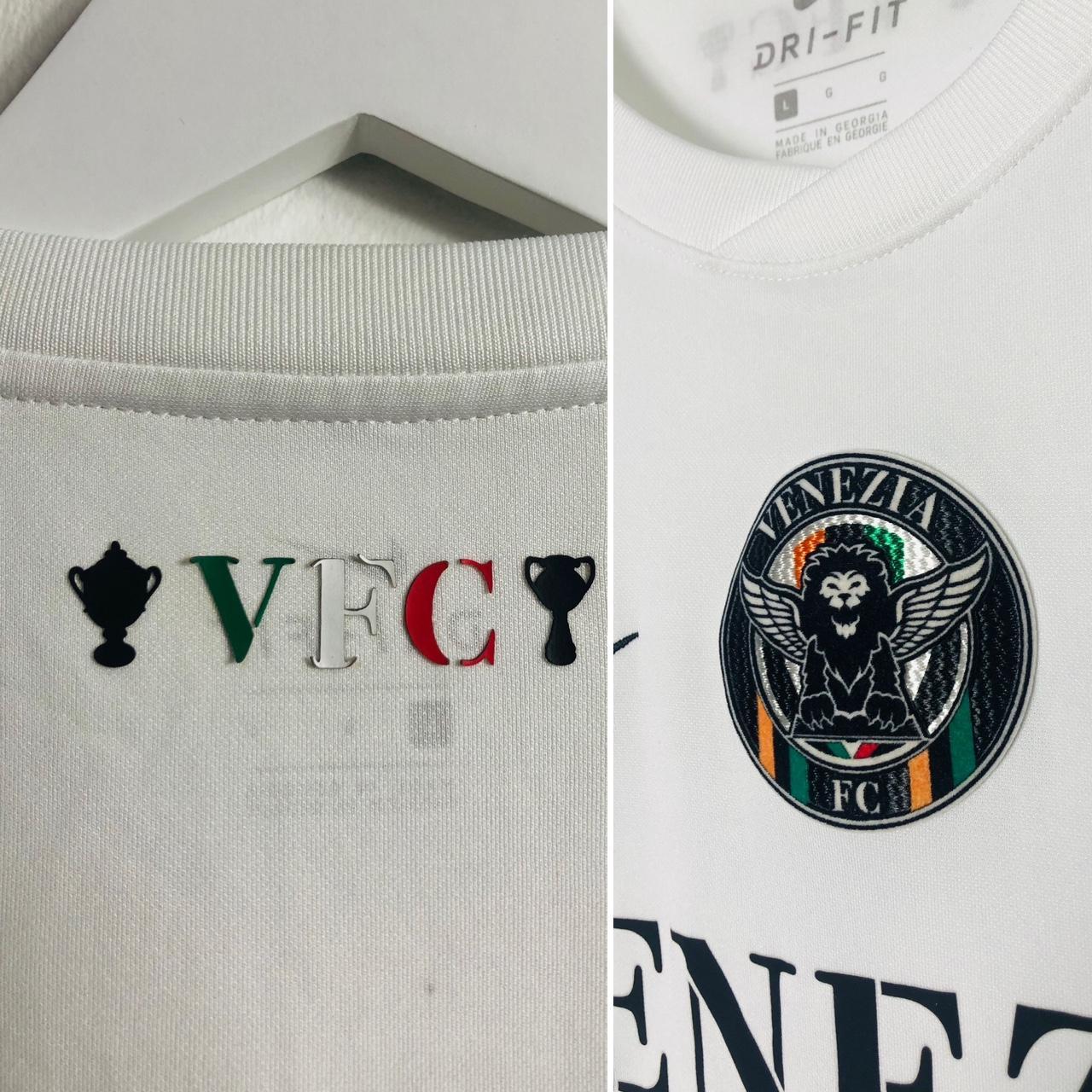 Venezia 2018/2019 White Away Football Shirt (L)