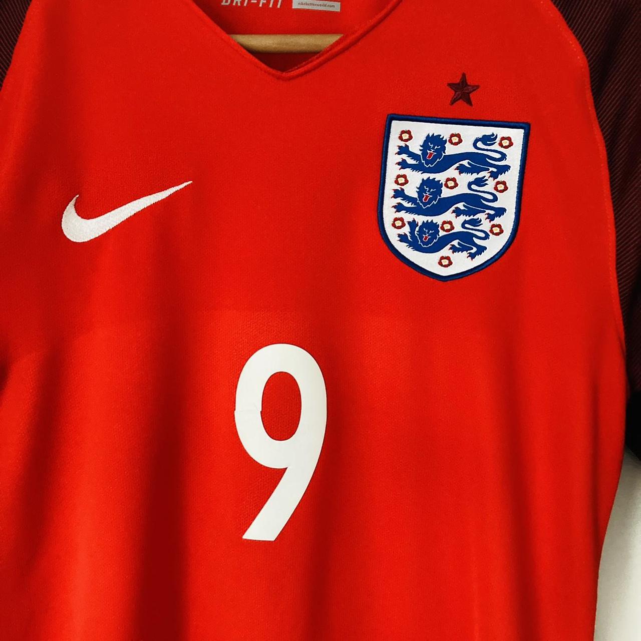 England 2016 Red Away Football Shirt (S)