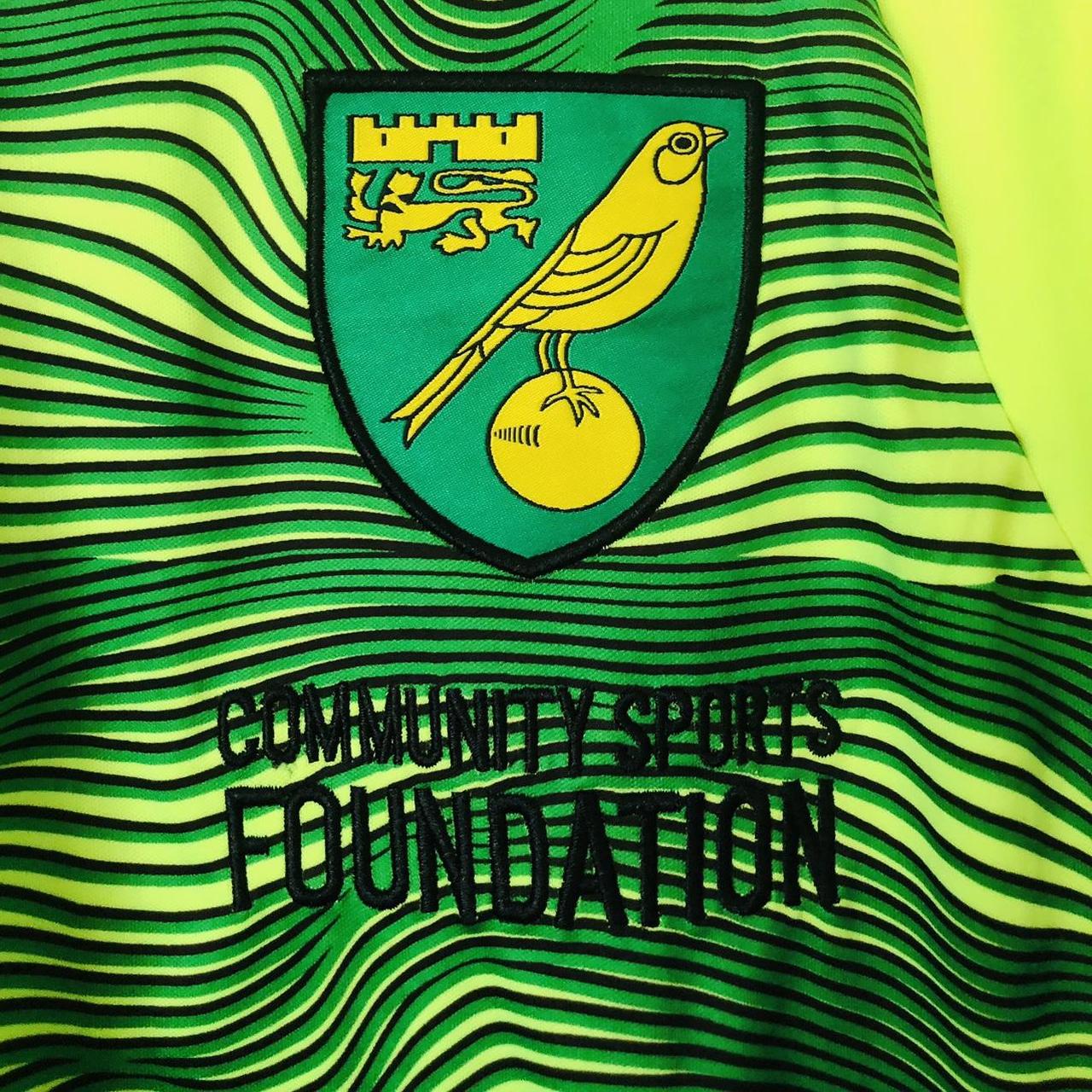 Norwich Neon Green Football Training Shirt (S)